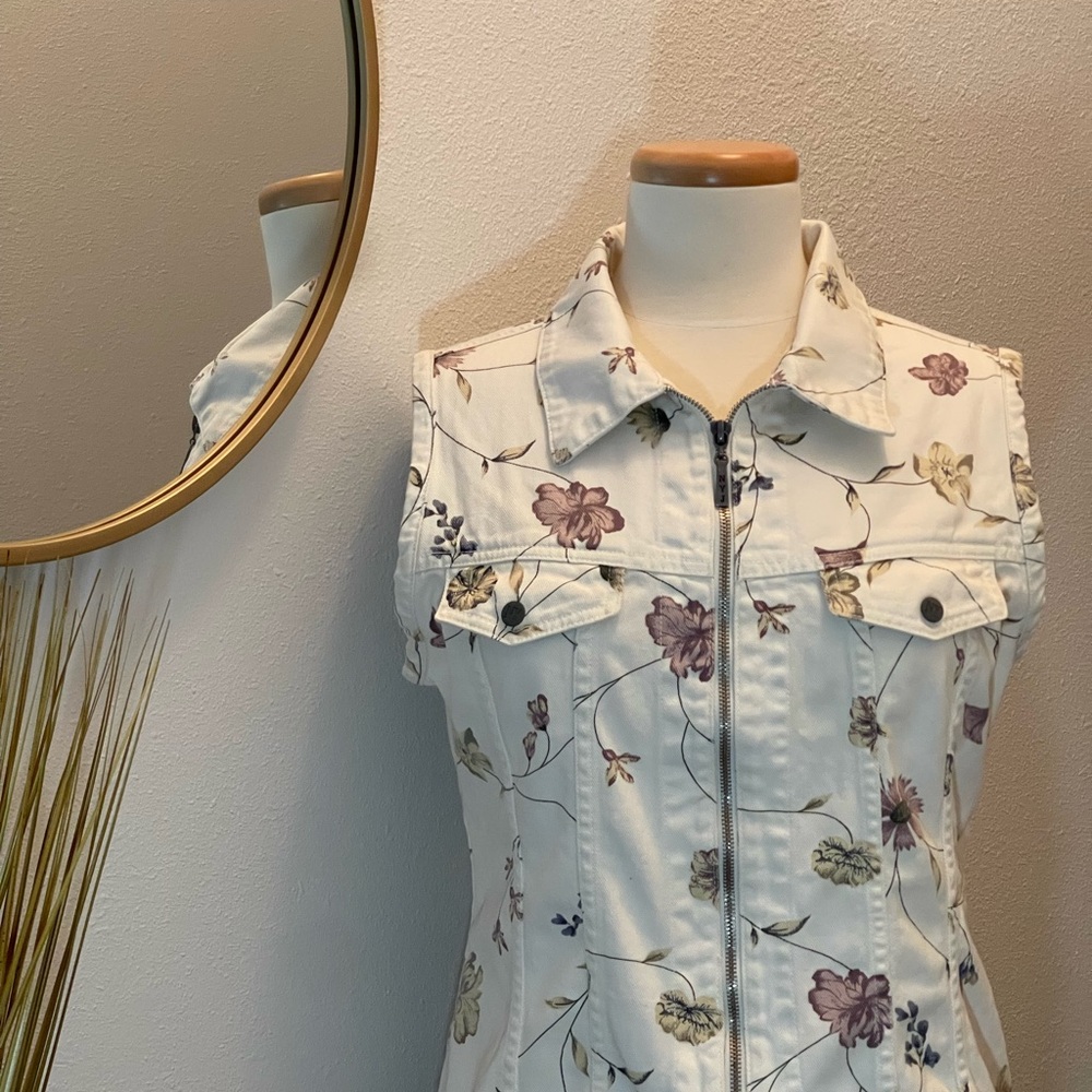 Vintage Floral Sleeveless Denim Vest